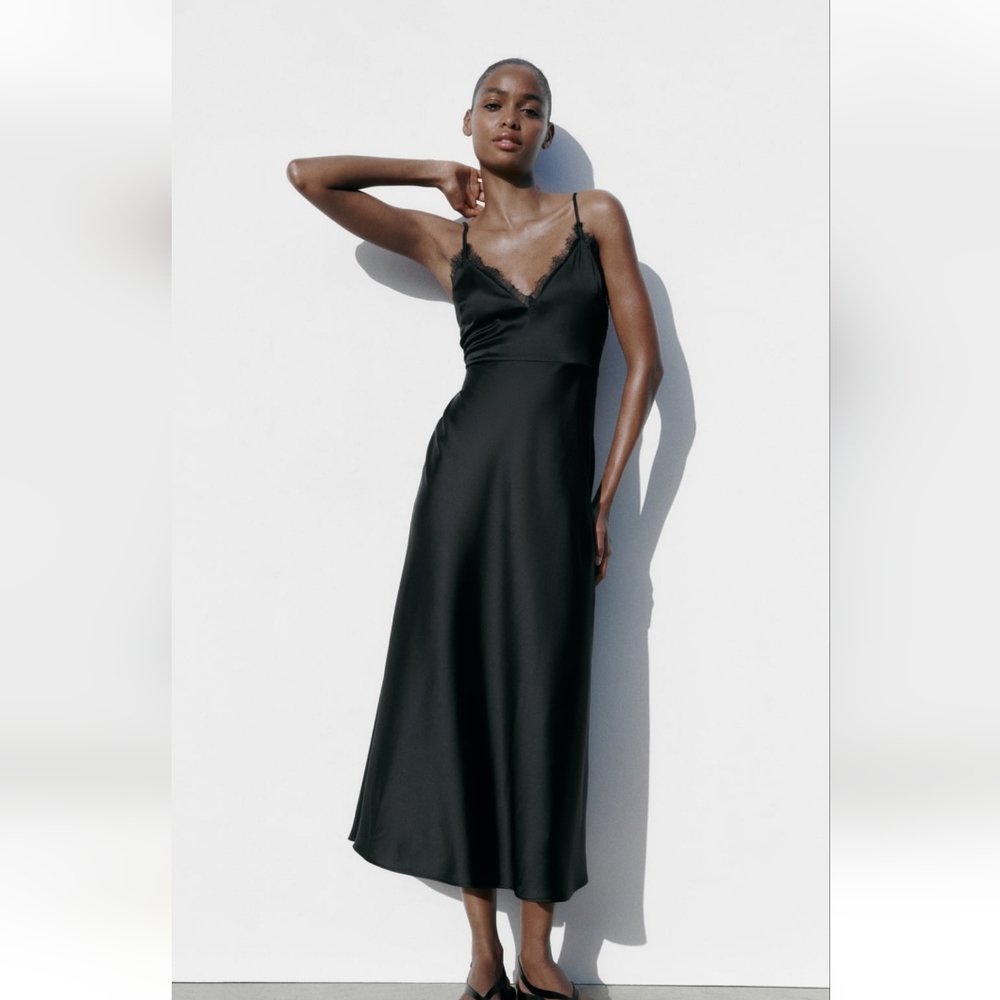 ☆☆SOLD☆☆NWT Zara Satin Slip Dress